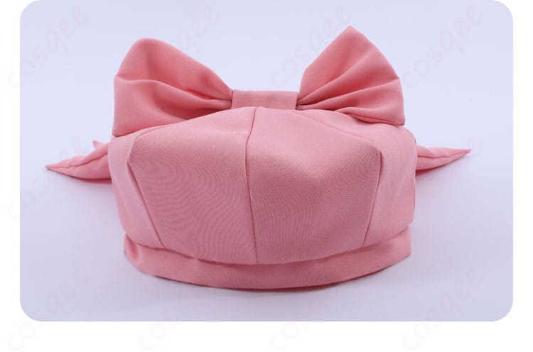 コスプレ衣装の帽子装飾。キャラクターらしさを引き立てる精巧なデザイン。