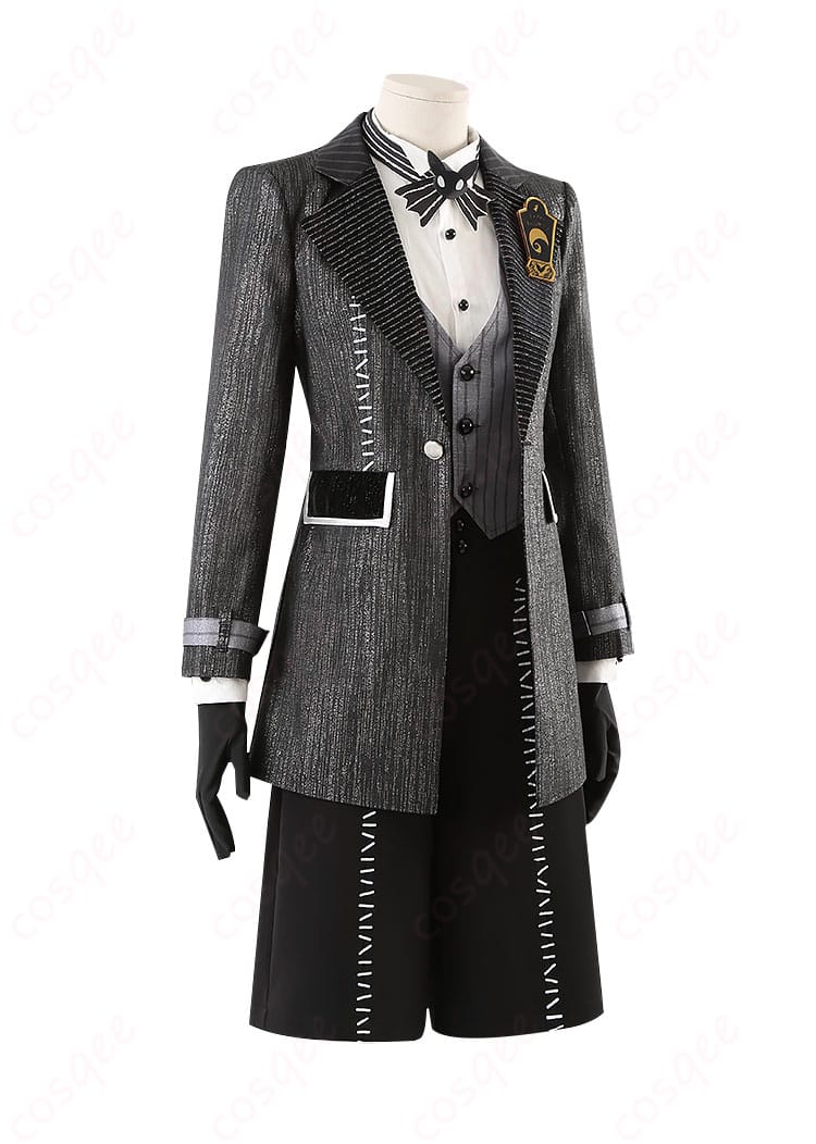 エペル・フェルミエ コスプレ衣装 右側面の詳細。ツイステの特徴的なデザインがよく見える角度。