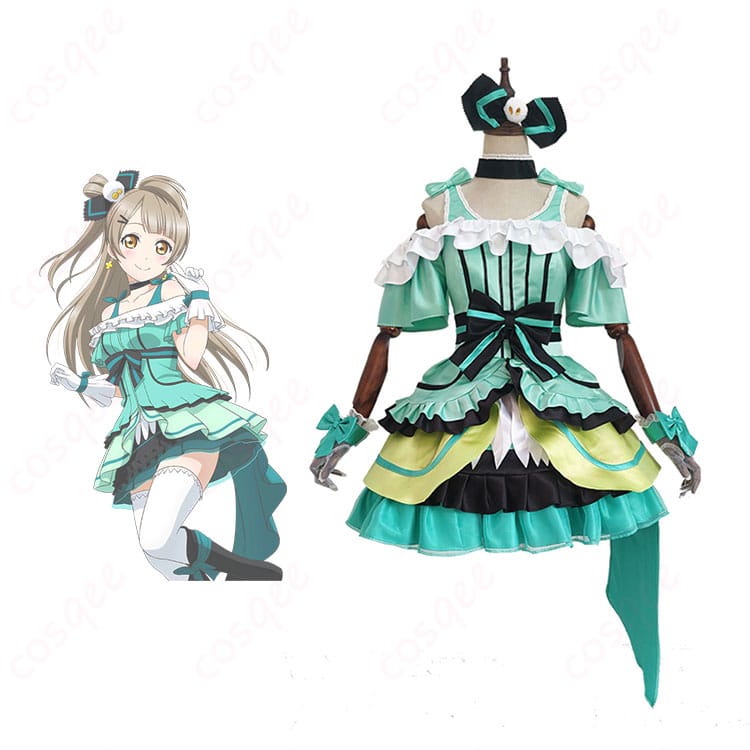 南ことり コスプレ衣装 正面とキャラクターとのコラボレーション画像。ラブライブ!スクフェスの可愛らしいデザインが忠実に再現された衣装。