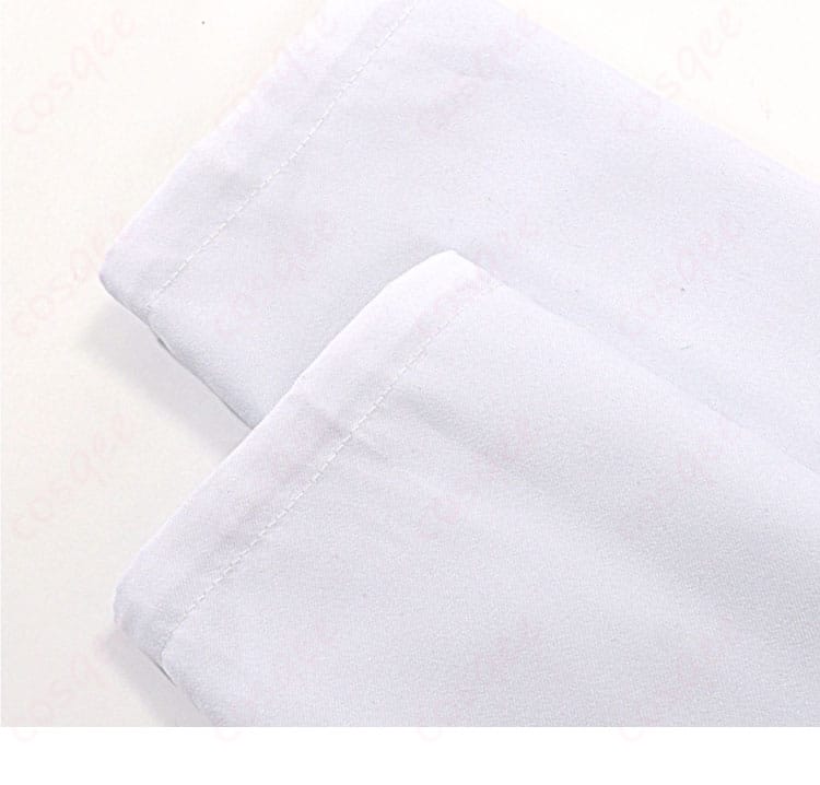 袖口の装飾細部。袖口部分の細かな装飾が特徴的。