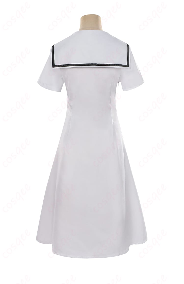 カードキャプターさくら 木之本桜 コスプレ衣装 背面画像。後ろ姿まで忠実に再現されたコスプレ衣装。