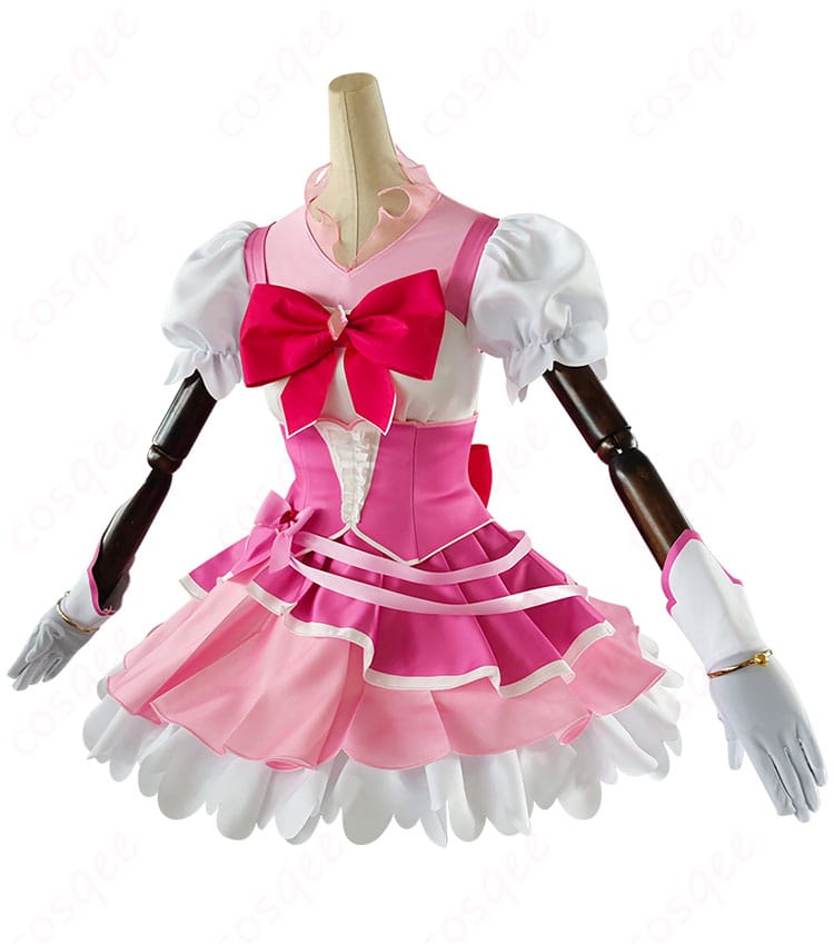 キュアミラクルコスプレ衣装の側面から見たデザイン、詳細な刺繍と配色が特徴。