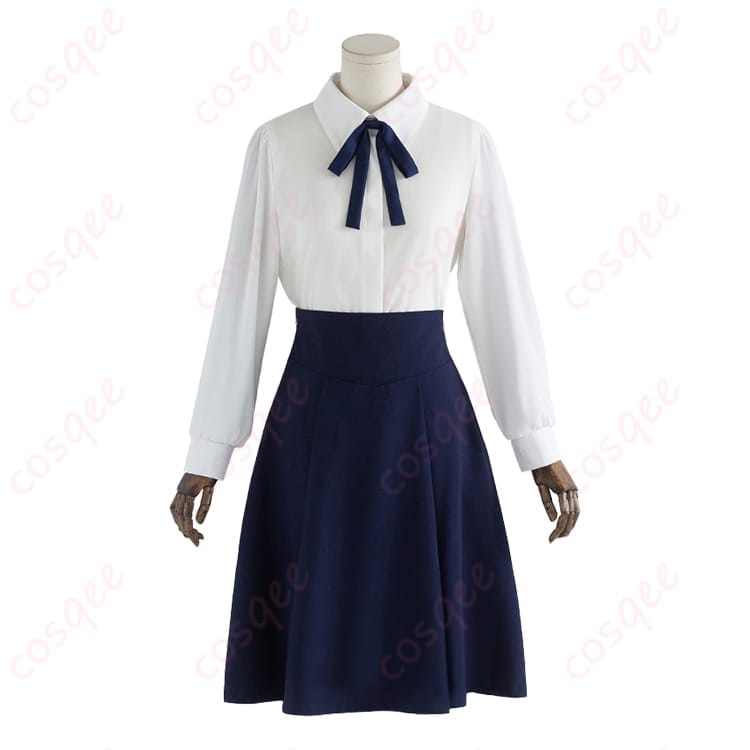 Fate/stay night セイバーの私服コスプレ衣装 清楚で上品な佇まいと写真映えを両立 - 1枚目の画像