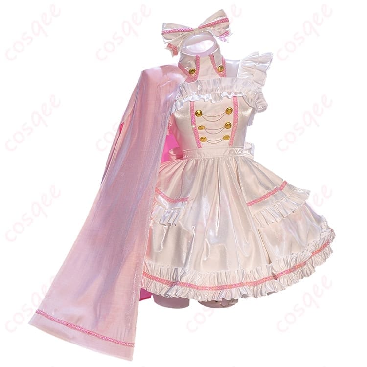 前橋ウィッチーズ 赤城ユイナ 魔法衣装のコスプレ｜マント付きで写真映えするダークキュート - 1枚目の画像