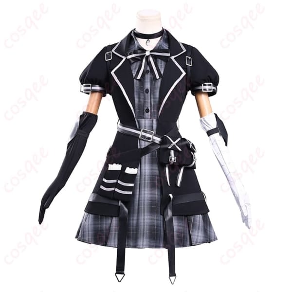 黒部ナノカの魔女風バトル衣装で魅せる ダーク可愛い×機能美のコスプレセット