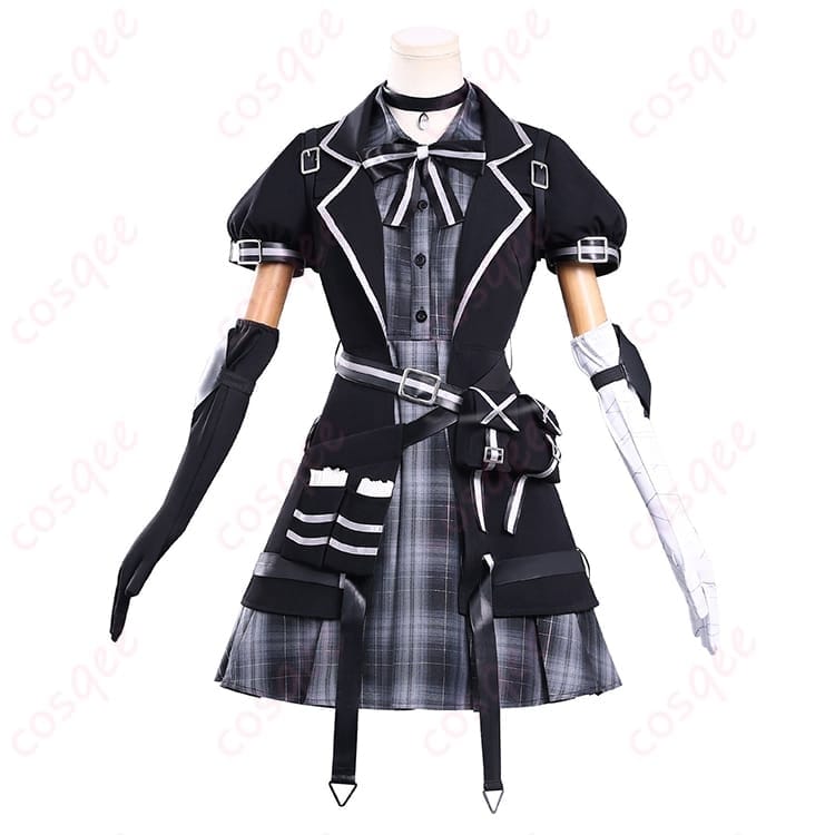 黒部ナノカの魔女風バトル衣装で魅せる ダーク可愛い×機能美のコスプレセット - 1枚目の画像