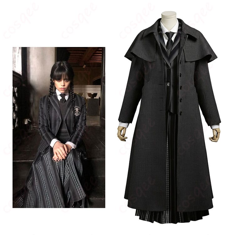 ウェンズデー・アダムスのネヴァーモア学園制服S2コスプレ全身図。黒×グレーストライプの世界観をフルコーデで再現。