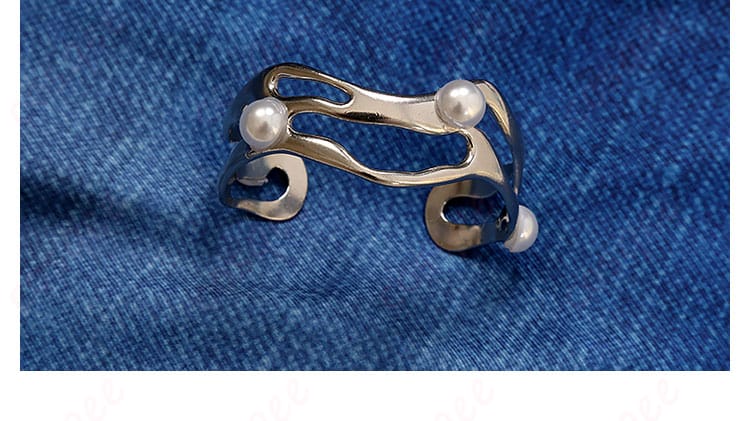 Deep into You コスプレ衣装 ネックレス＆ブレスレット。細部まで美しく再現されたアクセ