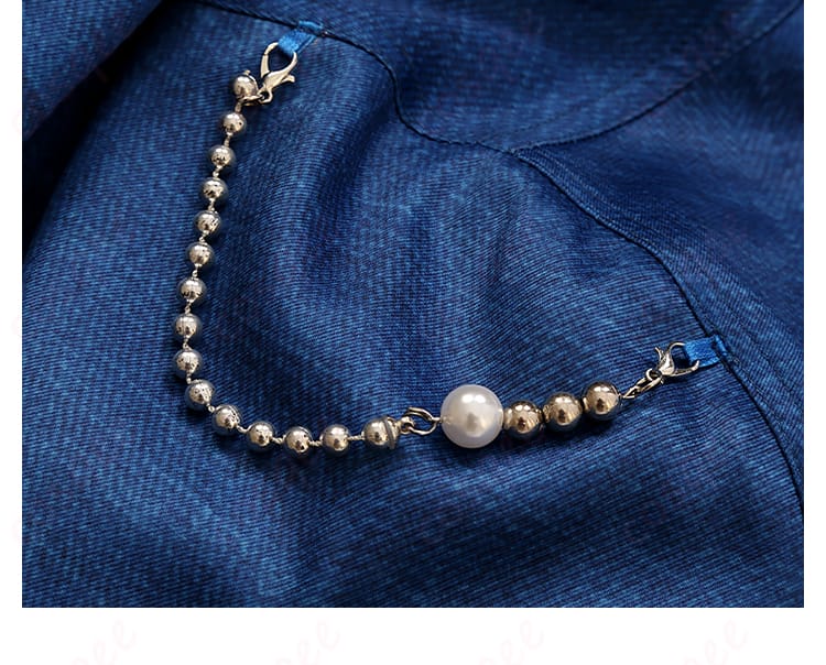 神崎颯馬・乙狩アドニス コスプレ衣装 肩掛けアクセサリー装飾。写真撮影に映える質感