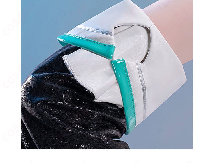 初音ミク コスプレ衣装の特徴的な長袖デザイン。未来的な雰囲気と可愛らしさを両立する袖の造形。