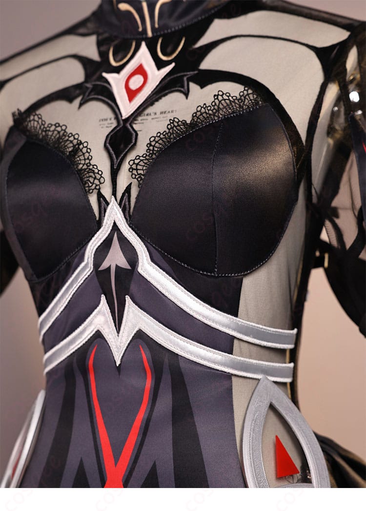 原神 ロノヴァ 死の執政 コスプレ 胸飾りディテール。中央アクセントで威厳ある印象を演出。