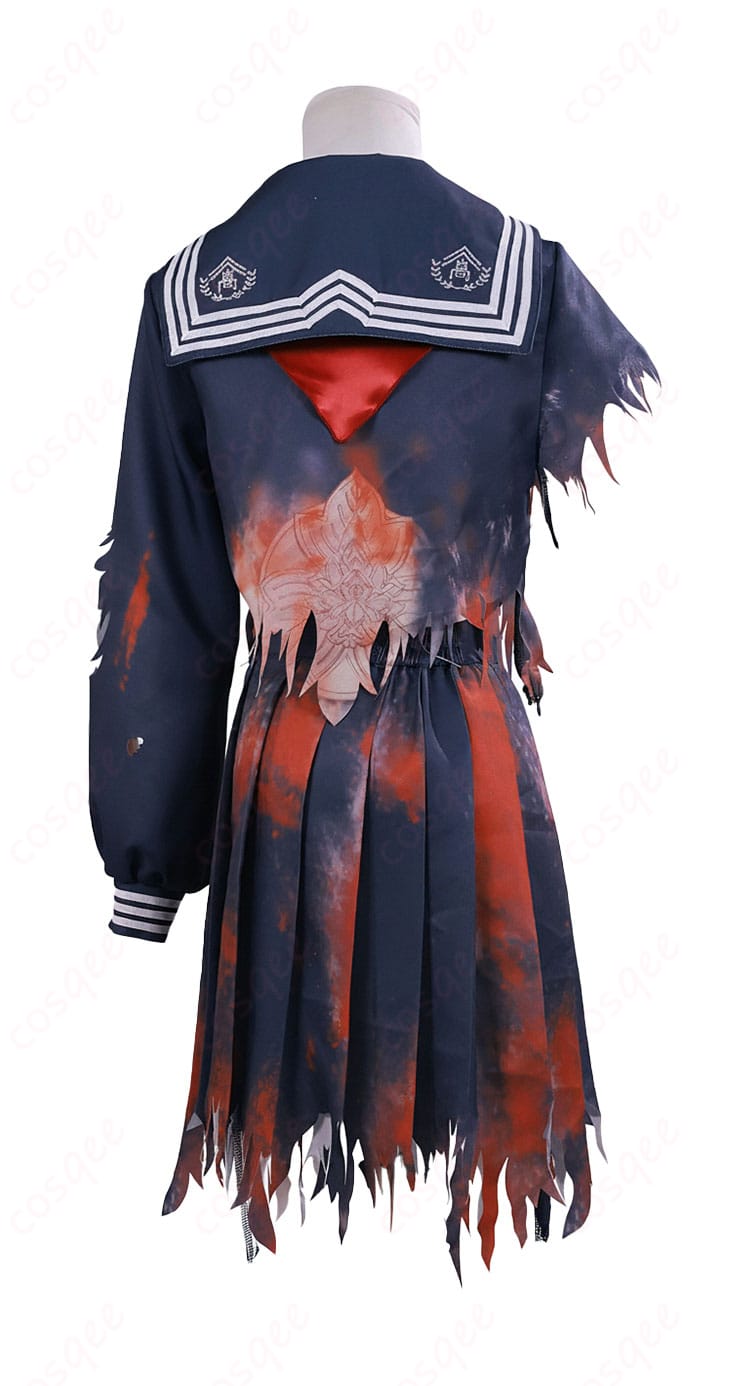 原神 コスプレ衣装の背面。背中の装飾配置とマント風デザインの再現性を示すバックビュー。