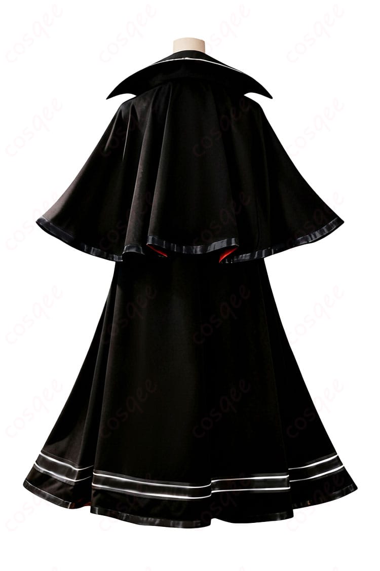 原神 ディルック コスプレ衣装 背面全体。マント風の裾ラインと背面装飾の質感・配置を確認できる写真