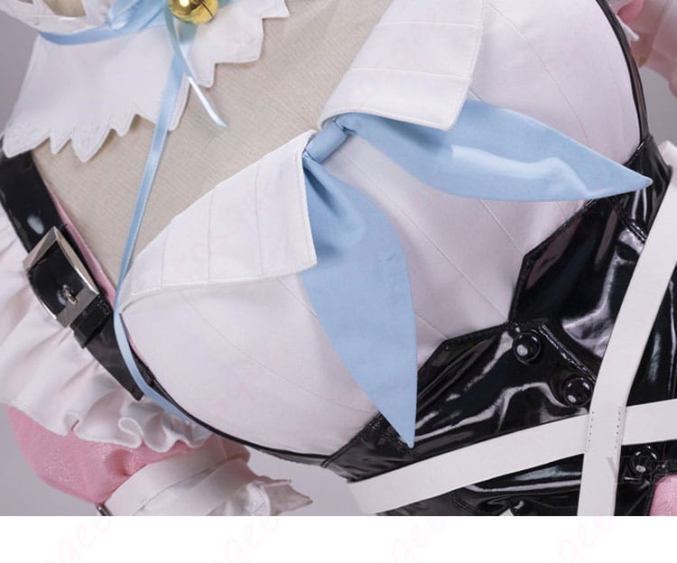 結城さくな 猫メイド衣装の胸元リボン装飾アップ。蝶結びのボリュームと配置を明確に記録。