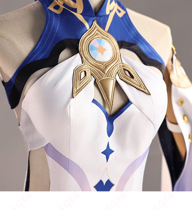 イスタロト コスプレ衣装 襟元ディテール。ライン取りと飾りの配置を近接で表現