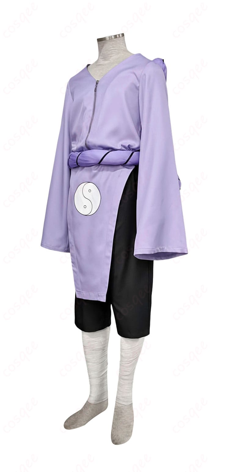 NARUTO-ナルト- 君麻呂 コスプレ衣装の右側面。可動域を確保した袖と腰飾りの位置関係など、動きやすさを示すディテール