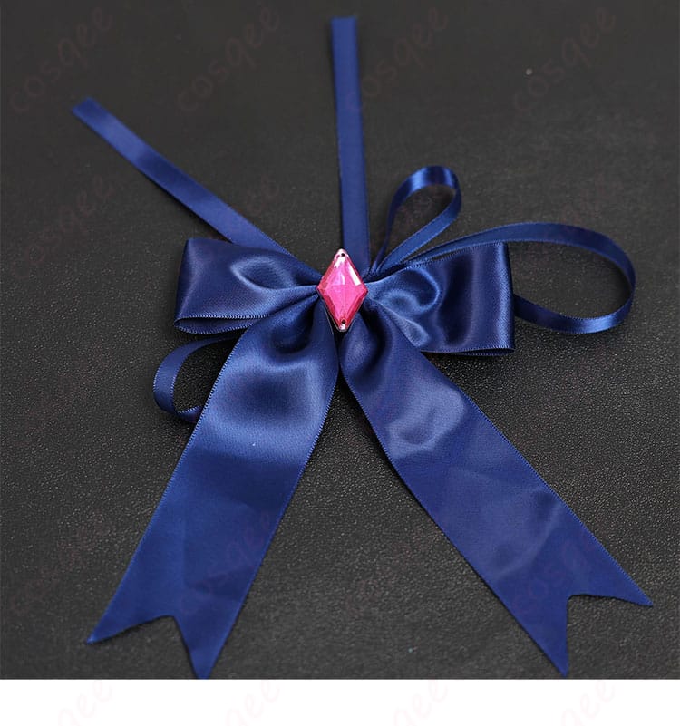 レム 誕生日生活2025 コスプレの蝶ネクタイ装飾アップ。結びの形と中心パーツの質感を強調