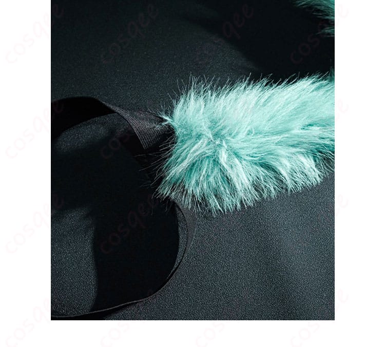 シノン GGOスナイパー装備 コスプレ衣装 尻尾パーツのディテール。取り付け位置と形状でキャラらしさを演出