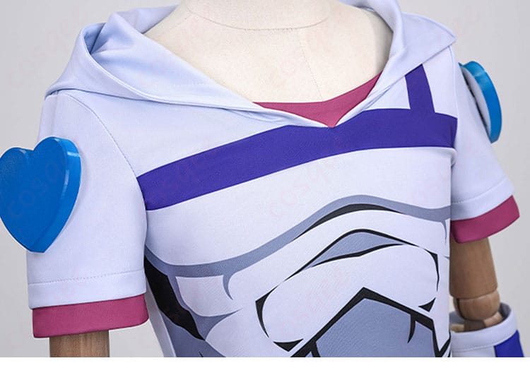 ジョニィ・ジョースター パーカー襟元の細部｜SBRモチーフの模様アップと縁取り