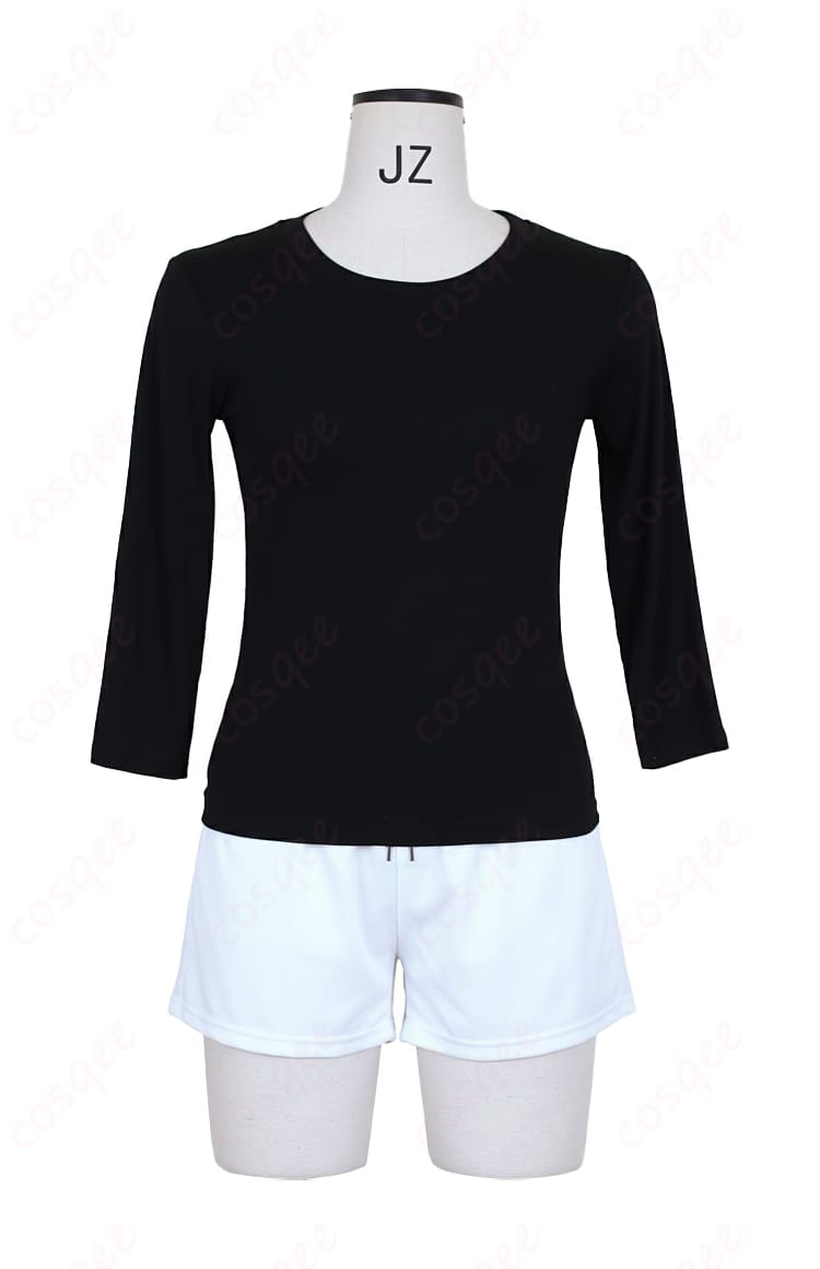 黒インナーと白ショートパンツのセット例｜リコ衣装の内側コーディネートを確認