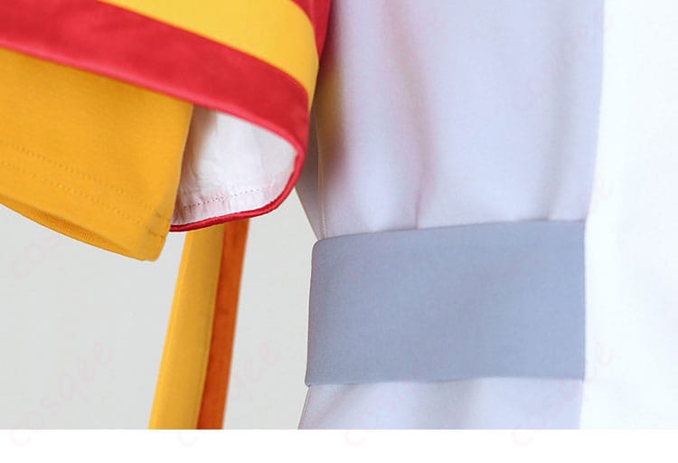 兎山大福 映画ver. コスプレ 袖口ディテール|形状保持とパイピングで端正なフォルム