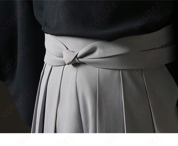 帯背面の装飾ディテール。結びの立体感と中心位置の安定感が分かるバックビュー