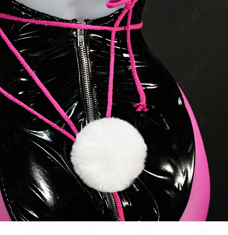 ベルベット コスプレのバニー尻尾の詳細。立体的なボリュームと後ろ姿の可愛いアクセント