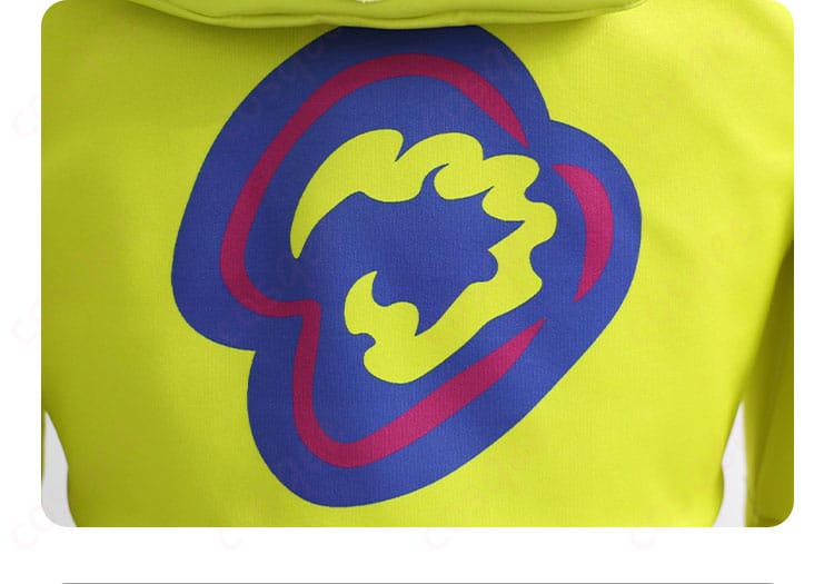 上着背面のプリント・模様ディテール。モチーフの位置関係と発色を確認できる。