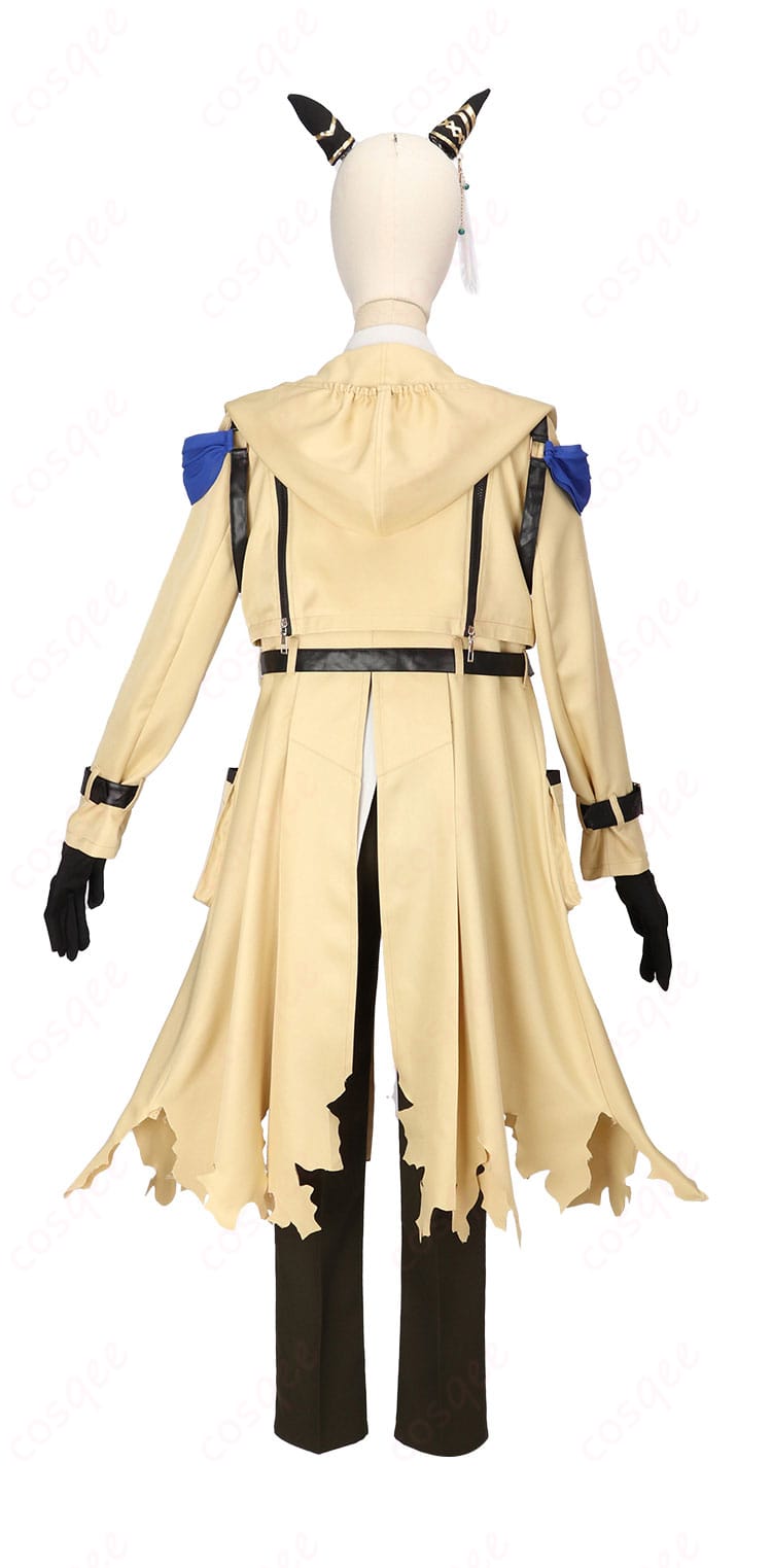 ウマ娘 ステイゴールド 勝負服コスプレ 背面。コートの裾の広がりとバック装飾を忠実に表現しイベント映えする構成