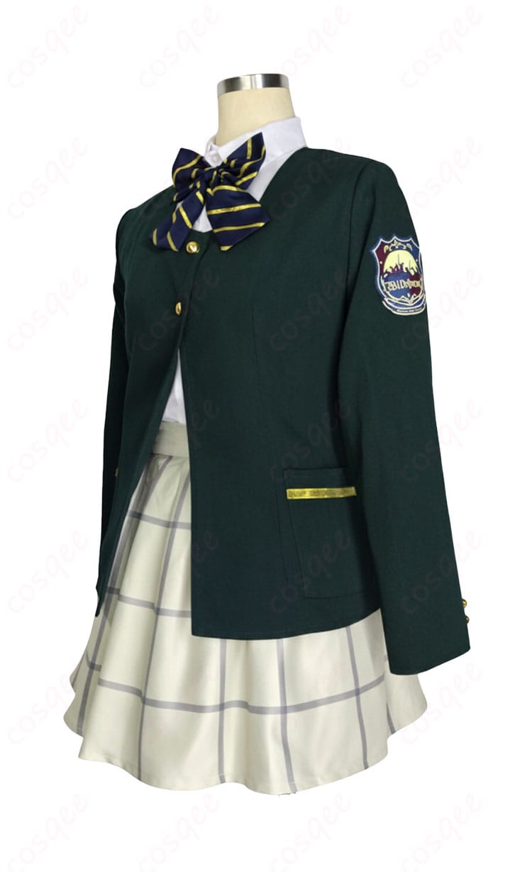 ブルーアーカイブ 桜井ミヨ コスプレ 側面ビュー。コートのハリ感とスカートプリーツの落ち感、袖口のラインを確認できる。