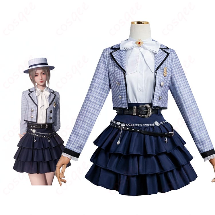 恋と深空 主人公『気ままな旅』コスプレ衣装の着用イメージ。旅装の雰囲気と小物構成が分かる全身カット