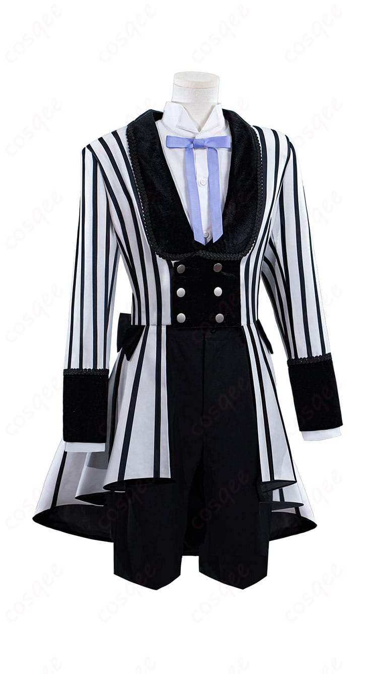 黒執事 シエル コスプレ衣装の正面全身画像。黒白ストライプのコートとショートパンツのシルエット、バランスの良いラインを確認できる写真。