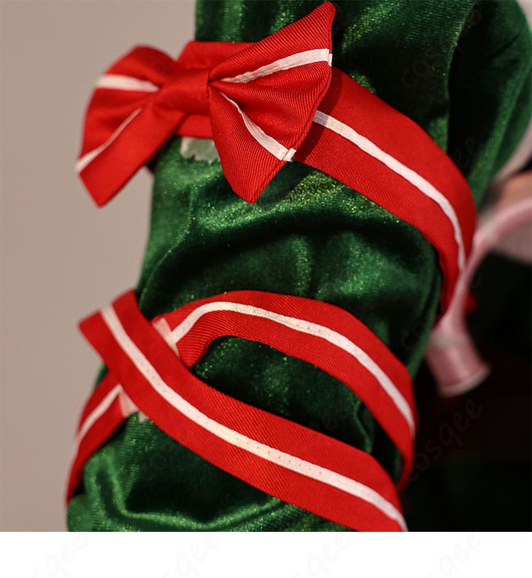 ラム クリスマス記念コスプレ衣装の袖ディテール。白ファー装飾とカフのふわふわ感が分かるクローズアップ