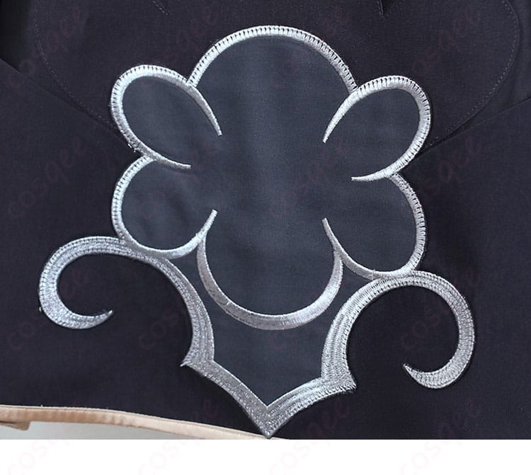 タロ 25シーズン衣装 全体装飾のディテール写真｜高品質な仕上げ感