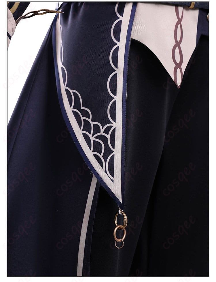 蓮見レイア 衣装のコート縁取りディテール。エッジの仕上げと配色のコントラスト