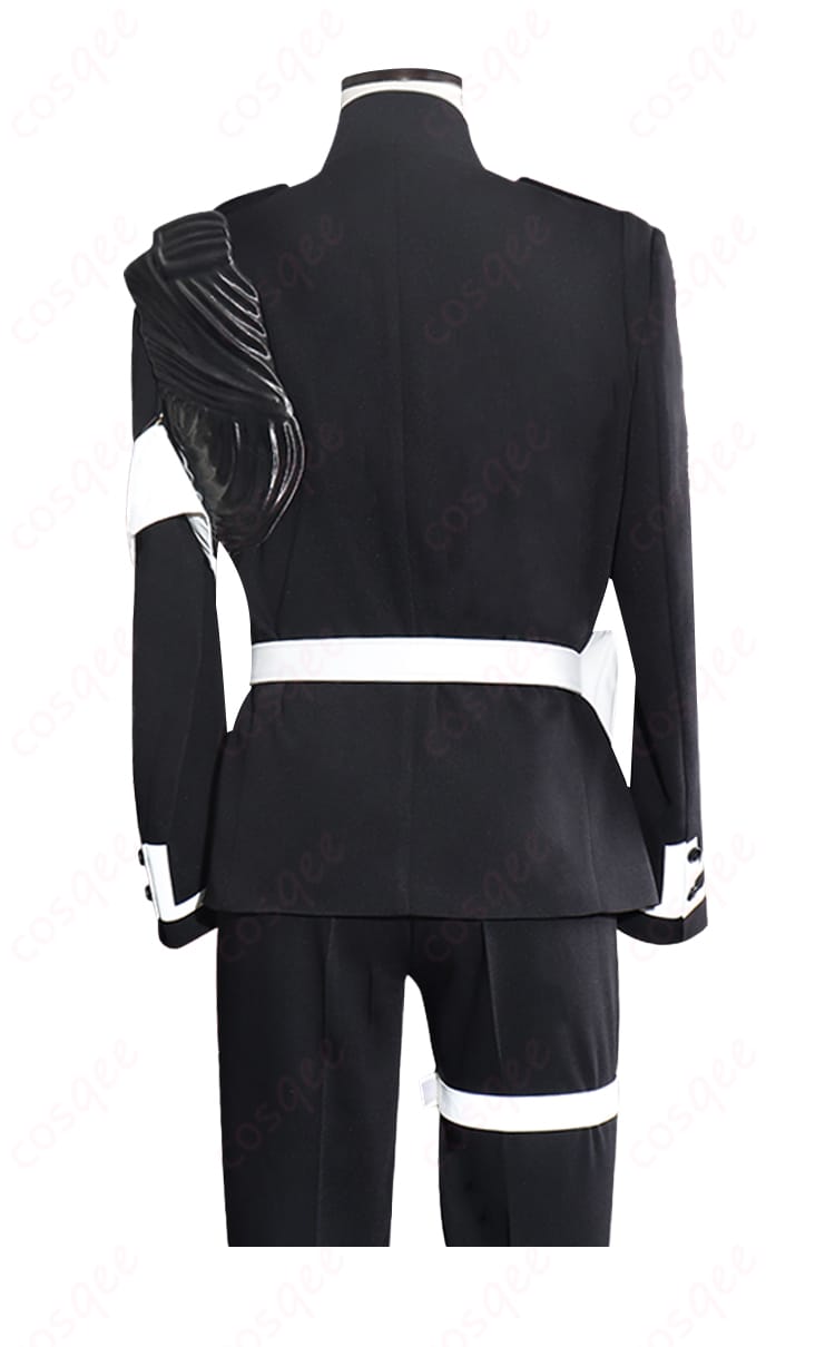 澄野拓海 特防隊戦闘服の背面全体。背面の落ち感と裾のドレープがイベント・撮影で映える構成。