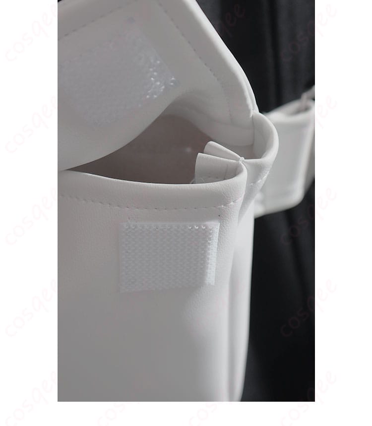 特防隊 戦闘服の装飾一式ディテール。各パーツの造形と仕上げを確認できるカット。