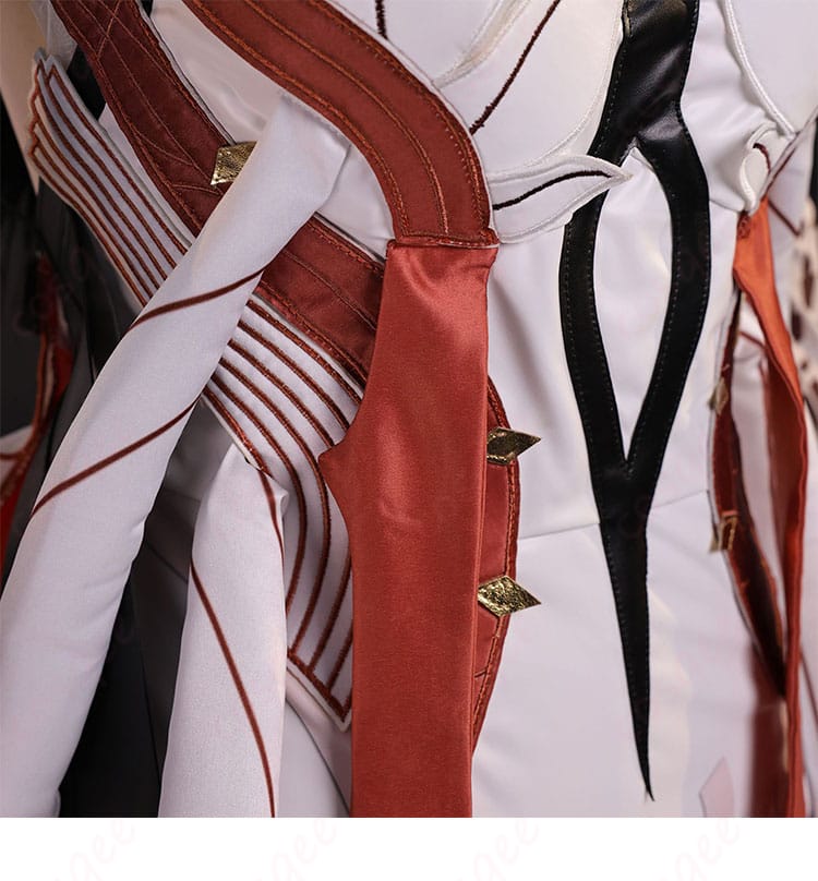 腰の側面にある装飾パーツと配色ディテール