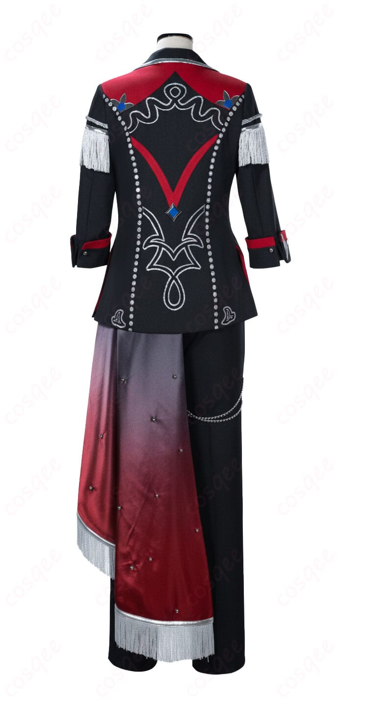 荒地の翅コスチュームの背面。背中の装飾とコート丈のバランス