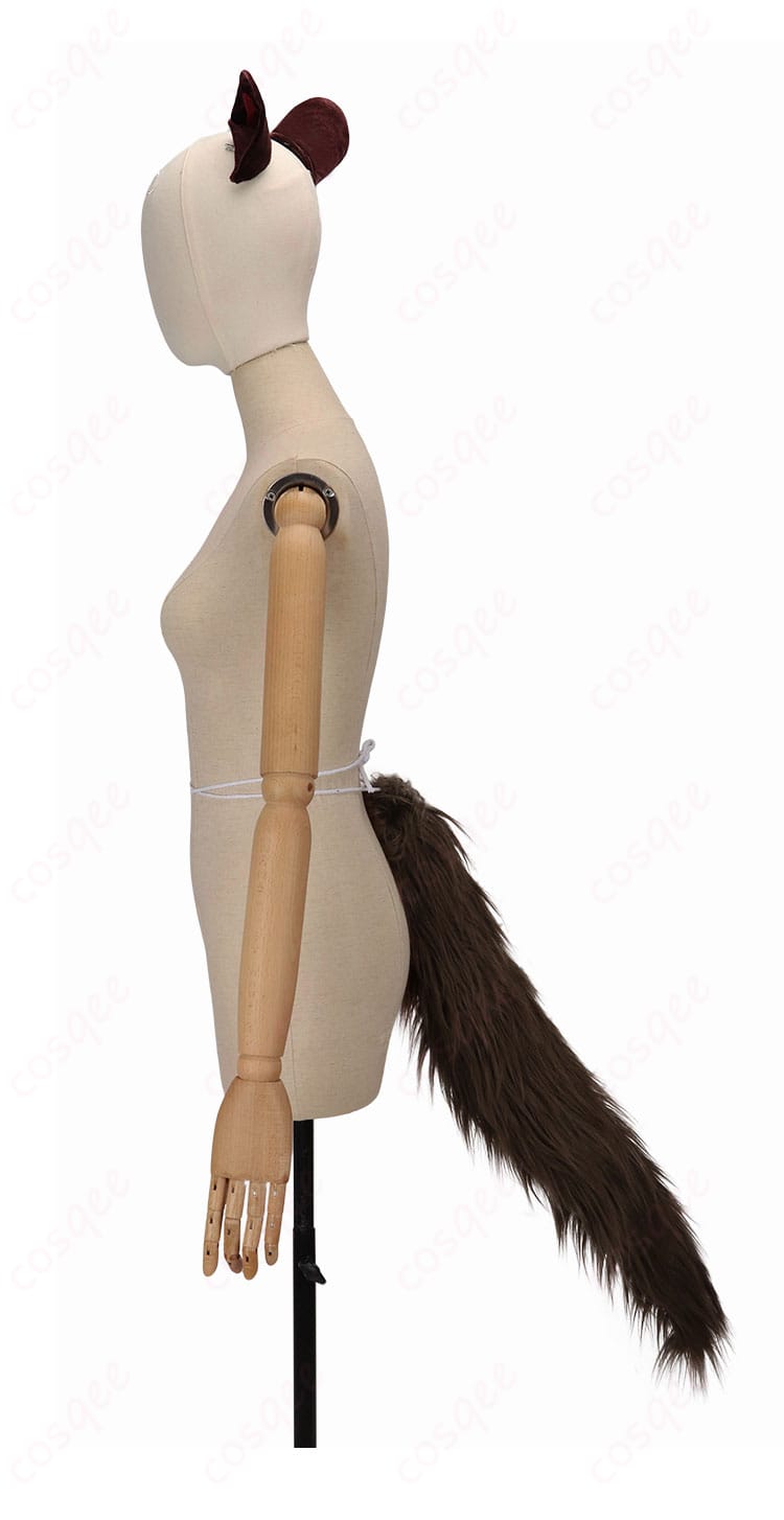 背面のテール風リボン飾りディテールの近接画像（質感と縫製）