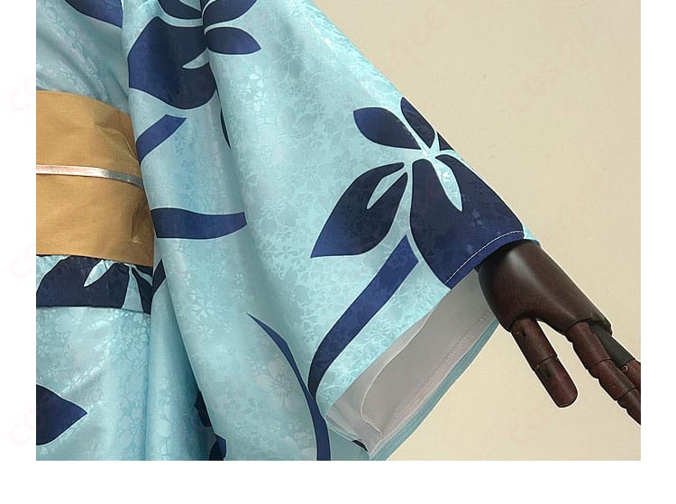 袖口の装飾とステッチワークを示すディテール