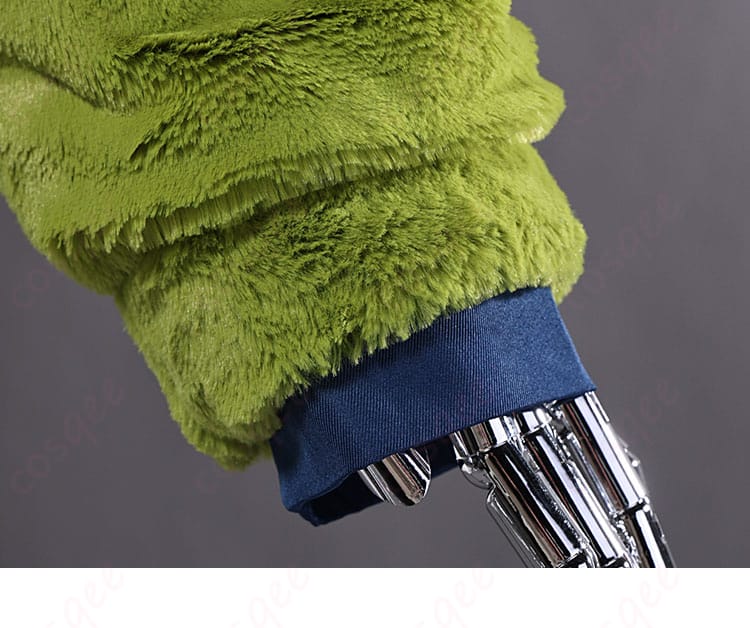 袖口の装飾ディテール。カフスのラインと縫製仕上げが分かる近接画像