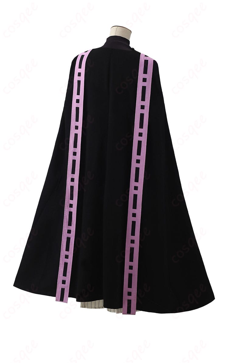 童磨 通常衣装コスプレの背面画像（マントのラインと裾の広がり）