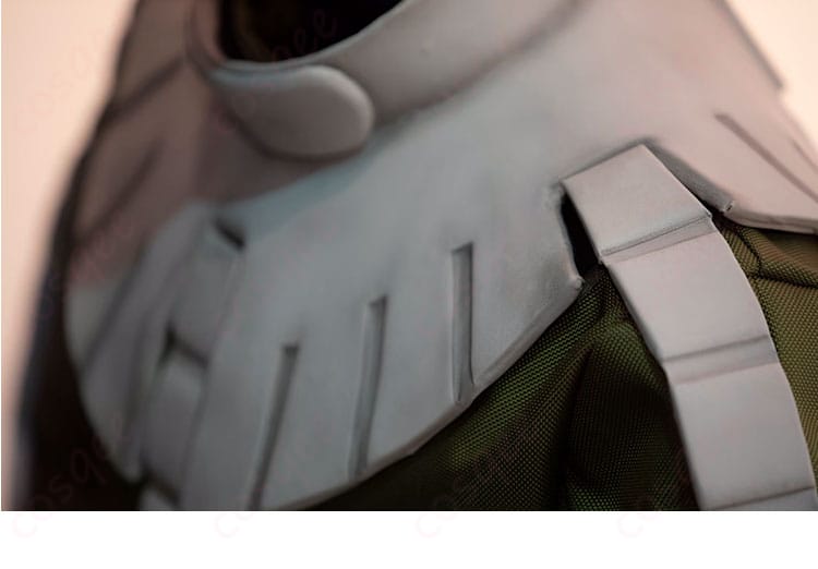 COSQEE製 ジオン公国軍制服コスプレ衣装の肩章とエポーレット装飾ディテール