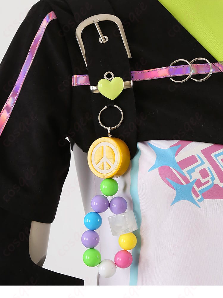 ショルダー付近の装飾ディテール（肩パーツの取り付けと補強）