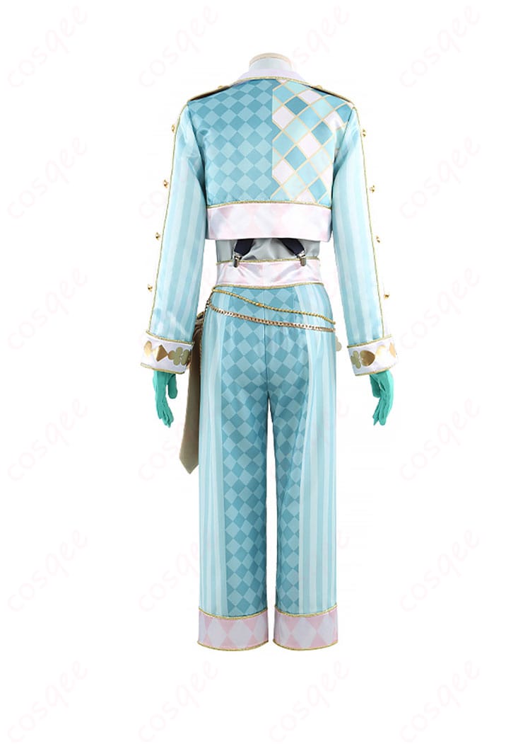 ラビット・ウェアの背面デザインとコート裾のラインを見せる後ろ姿