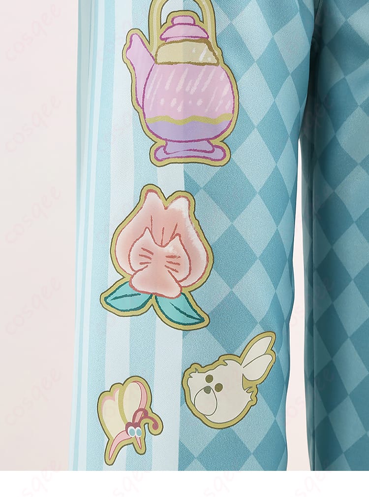 ズボン裾の装飾と柄ディテールを拡大した写真