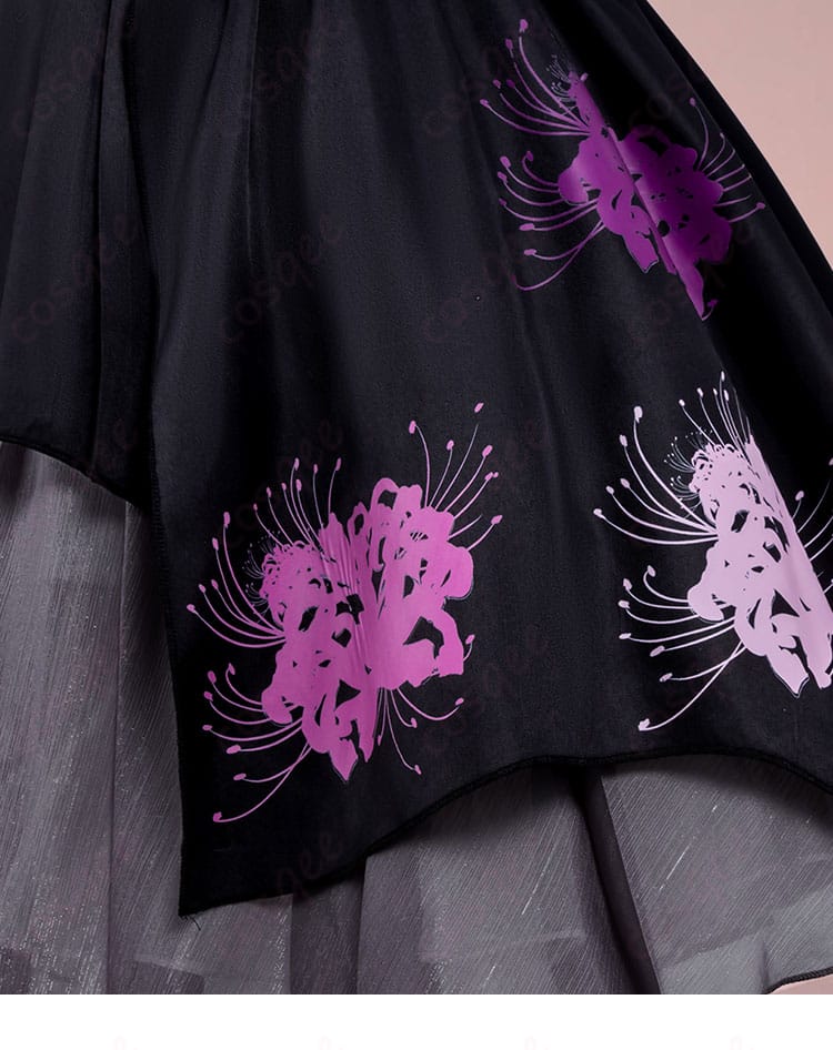 スカート裾まわりの装飾とステッチが分かるディテールアップ