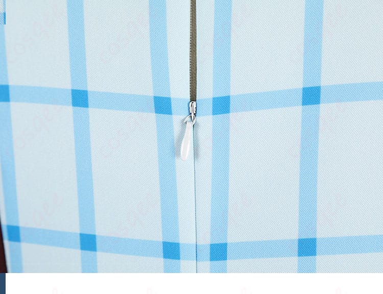 ラブライブ！サンシャイン!! 15周年記念衣装の背面ジッパー仕様のクローズアップ