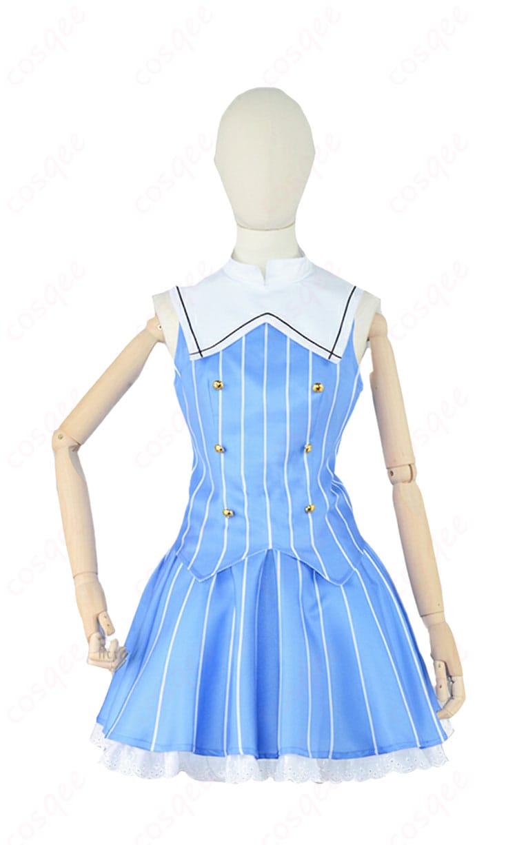 スカート正面のディテール。程よいフレアと生地の発色、清楚なAラインをクローズアップ。